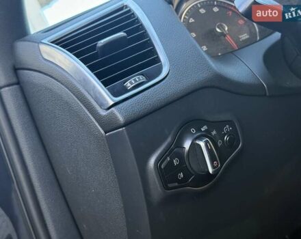 Сірий Ауді Ку 5, об'ємом двигуна 2 л та пробігом 220 тис. км за 12750 $, фото 65 на Automoto.ua