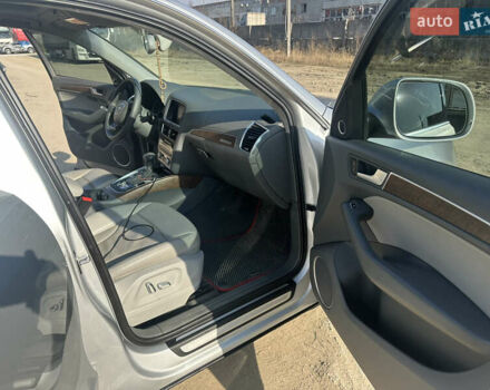 Серый Ауди Ку 5, объемом двигателя 1.98 л и пробегом 288 тыс. км за 12300 $, фото 14 на Automoto.ua