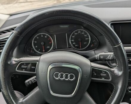 Серый Ауди Ку 5, объемом двигателя 2 л и пробегом 204 тыс. км за 10500 $, фото 18 на Automoto.ua