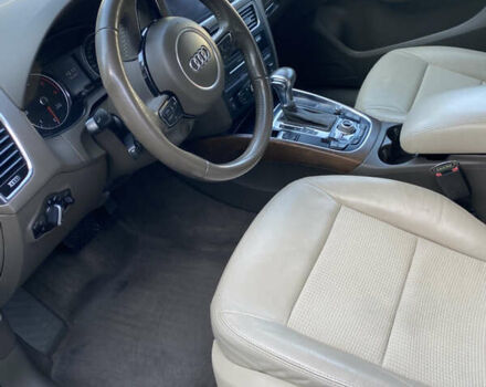 Серый Ауди Ку 5, объемом двигателя 1.97 л и пробегом 233 тыс. км за 16999 $, фото 51 на Automoto.ua