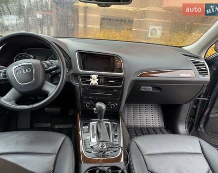 Сірий Ауді Ку 5, об'ємом двигуна 1.98 л та пробігом 270 тис. км за 14700 $, фото 21 на Automoto.ua