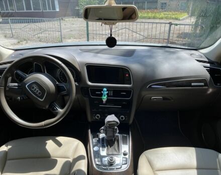Сірий Ауді Ку 5, об'ємом двигуна 2 л та пробігом 180 тис. км за 14800 $, фото 17 на Automoto.ua