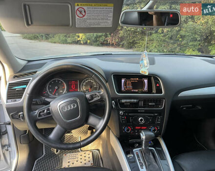 Ауди Ку 5 2012 в Херсоне на Automoto.ua Серый Ауди Ку 5, объемом двигателя 1.99 л и пробегом 242 тыс. км за 12800 $, фото 10 на Automoto.ua