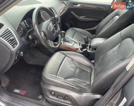 Сірий Ауді Ку 5, об'ємом двигуна 2 л та пробігом 221 тис. км за 12600 $, фото 8 на Automoto.ua