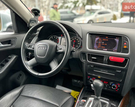 Серый Ауди Ку 5, объемом двигателя 2 л и пробегом 227 тыс. км за 16200 $, фото 20 на Automoto.ua