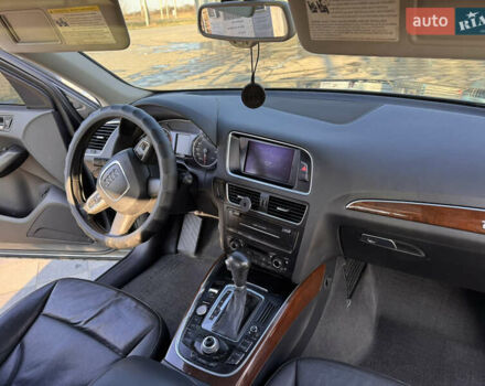 Серый Ауди Ку 5, объемом двигателя 1.98 л и пробегом 225 тыс. км за 12800 $, фото 5 на Automoto.ua