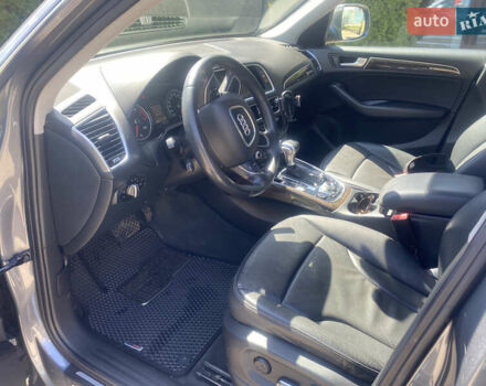 Серый Ауди Ку 5, объемом двигателя 1.98 л и пробегом 225 тыс. км за 15000 $, фото 13 на Automoto.ua