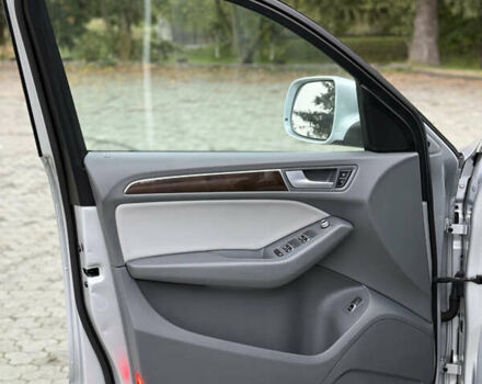 Сірий Ауді Ку 5, об'ємом двигуна 2 л та пробігом 246 тис. км за 11900 $, фото 20 на Automoto.ua