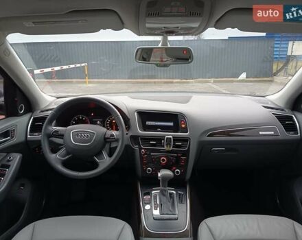 Сірий Ауді Ку 5, об'ємом двигуна 2 л та пробігом 260 тис. км за 13999 $, фото 29 на Automoto.ua