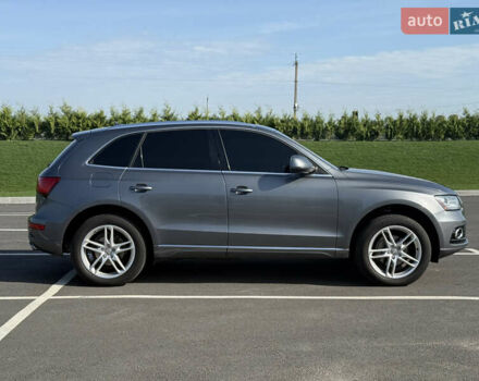 Серый Ауди Ку 5, объемом двигателя 1.98 л и пробегом 208 тыс. км за 16499 $, фото 6 на Automoto.ua