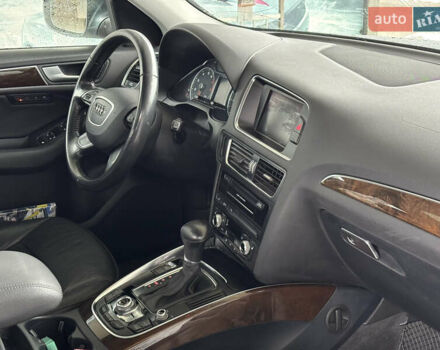 Серый Ауди Ку 5, объемом двигателя 2 л и пробегом 227 тыс. км за 12900 $, фото 27 на Automoto.ua