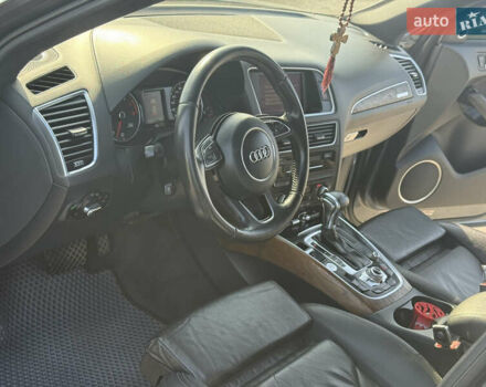 Серый Ауди Ку 5, объемом двигателя 1.98 л и пробегом 208 тыс. км за 16499 $, фото 10 на Automoto.ua