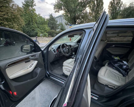 Серый Ауди Ку 5, объемом двигателя 2.97 л и пробегом 257 тыс. км за 19500 $, фото 12 на Automoto.ua