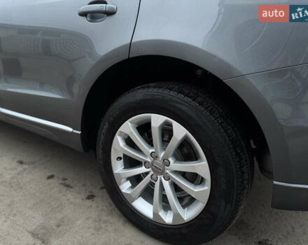 Сірий Ауді Ку 5, об'ємом двигуна 2 л та пробігом 175 тис. км за 15000 $, фото 16 на Automoto.ua