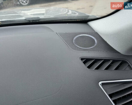 Сірий Ауді Ку 5, об'ємом двигуна 3 л та пробігом 223 тис. км за 10500 $, фото 12 на Automoto.ua