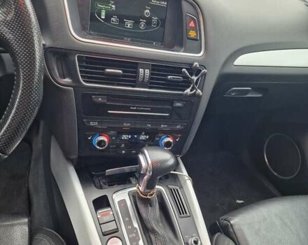 Серый Ауди Ку 5, объемом двигателя 3 л и пробегом 208 тыс. км за 18000 $, фото 8 на Automoto.ua