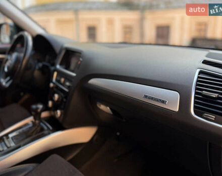 Серый Ауди Ку 5, объемом двигателя 2 л и пробегом 239 тыс. км за 17799 $, фото 89 на Automoto.ua