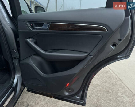 Сірий Ауді Ку 5, об'ємом двигуна 2 л та пробігом 175 тис. км за 15000 $, фото 48 на Automoto.ua