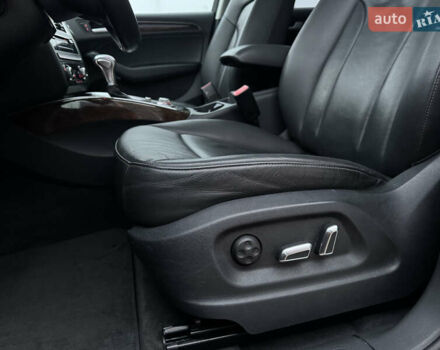 Сірий Ауді Ку 5, об'ємом двигуна 2 л та пробігом 175 тис. км за 15000 $, фото 32 на Automoto.ua