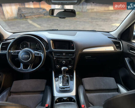 Серый Ауди Ку 5, объемом двигателя 2 л и пробегом 239 тыс. км за 17799 $, фото 3 на Automoto.ua