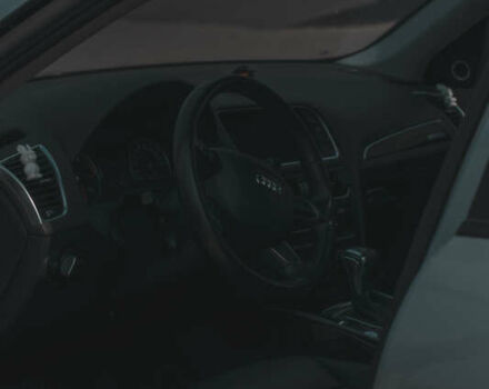 Серый Ауди Ку 5, объемом двигателя 1.98 л и пробегом 143 тыс. км за 16000 $, фото 14 на Automoto.ua