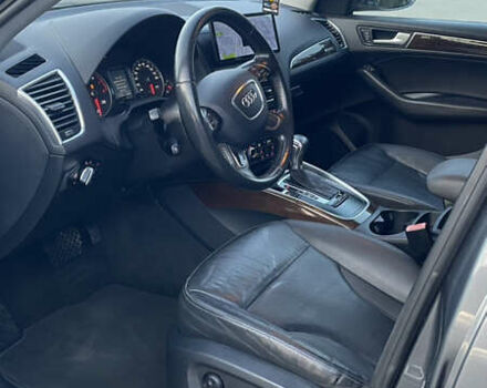 Сірий Ауді Ку 5, об'ємом двигуна 2 л та пробігом 213 тис. км за 13100 $, фото 6 на Automoto.ua