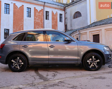 Серый Ауди Ку 5, объемом двигателя 1.97 л и пробегом 239 тыс. км за 17999 $, фото 9 на Automoto.ua