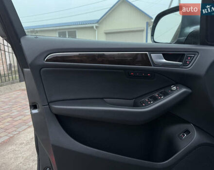 Сірий Ауді Ку 5, об'ємом двигуна 2 л та пробігом 175 тис. км за 15000 $, фото 38 на Automoto.ua