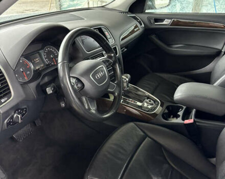 Серый Ауди Ку 5, объемом двигателя 2 л и пробегом 227 тыс. км за 12900 $, фото 14 на Automoto.ua