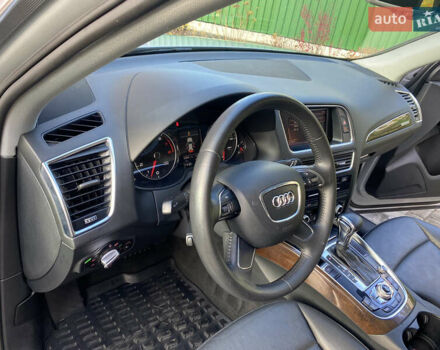 Сірий Ауді Ку 5, об'ємом двигуна 2 л та пробігом 140 тис. км за 11900 $, фото 10 на Automoto.ua