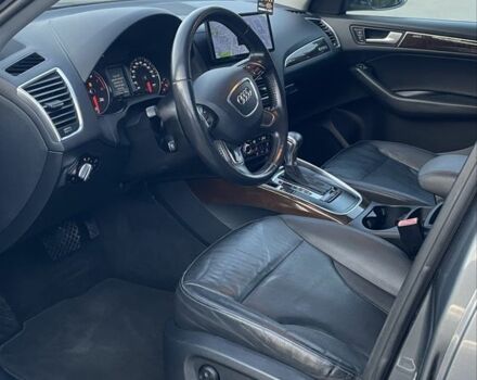 Серый Ауди Ку 5, объемом двигателя 2 л и пробегом 213 тыс. км за 13100 $, фото 5 на Automoto.ua