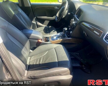 Сірий Ауді Ку 5, об'ємом двигуна 2 л та пробігом 225 тис. км за 14900 $, фото 8 на Automoto.ua