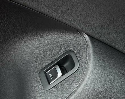 Серый Ауди Ку 5, объемом двигателя 1.98 л и пробегом 223 тыс. км за 12700 $, фото 46 на Automoto.ua