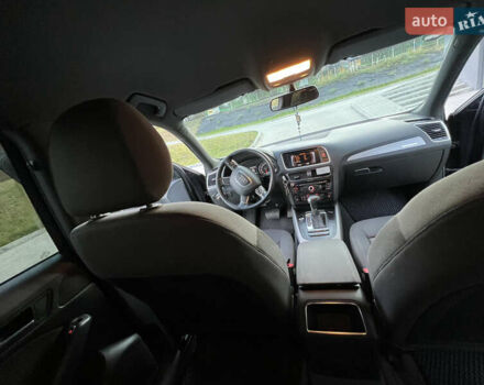 Сірий Ауді Ку 5, об'ємом двигуна 2 л та пробігом 284 тис. км за 15200 $, фото 10 на Automoto.ua