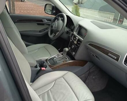 Сірий Ауді Ку 5, об'ємом двигуна 2 л та пробігом 260 тис. км за 13999 $, фото 19 на Automoto.ua