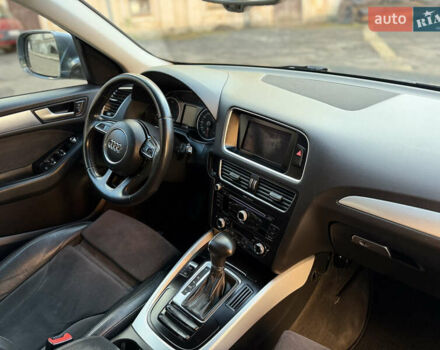 Серый Ауди Ку 5, объемом двигателя 2 л и пробегом 239 тыс. км за 17799 $, фото 84 на Automoto.ua