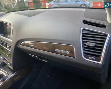 Серый Ауди Ку 5, объемом двигателя 2 л и пробегом 140 тыс. км за 12500 $, фото 23 на Automoto.ua