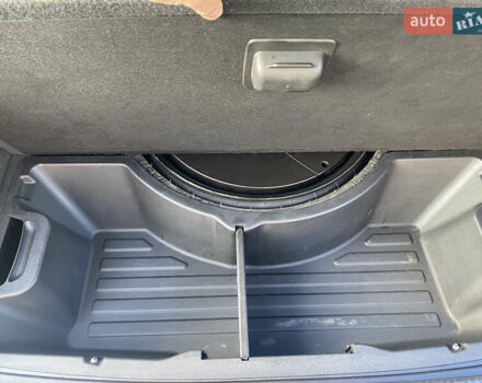 Серый Ауди Ку 5, объемом двигателя 2 л и пробегом 140 тыс. км за 12500 $, фото 17 на Automoto.ua