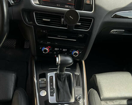 Сірий Ауді Ку 5, об'ємом двигуна 1.98 л та пробігом 202 тис. км за 16799 $, фото 15 на Automoto.ua