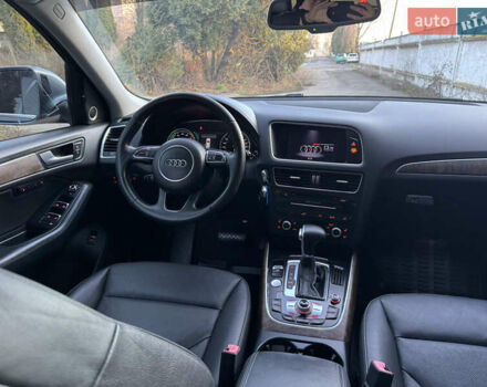 Сірий Ауді Ку 5, об'ємом двигуна 1.98 л та пробігом 126 тис. км за 14799 $, фото 72 на Automoto.ua