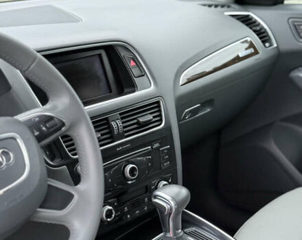 Сірий Ауді Ку 5, об'ємом двигуна 2 л та пробігом 246 тис. км за 11900 $, фото 28 на Automoto.ua