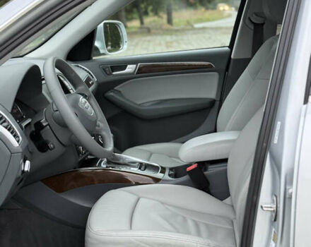 Сірий Ауді Ку 5, об'ємом двигуна 2 л та пробігом 246 тис. км за 11900 $, фото 24 на Automoto.ua