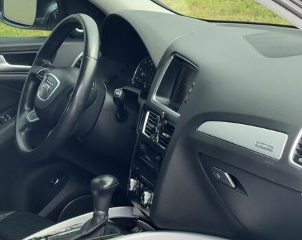 Сірий Ауді Ку 5, об'ємом двигуна 2 л та пробігом 190 тис. км за 14800 $, фото 17 на Automoto.ua