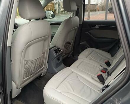 Сірий Ауді Ку 5, об'ємом двигуна 2 л та пробігом 260 тис. км за 13999 $, фото 21 на Automoto.ua