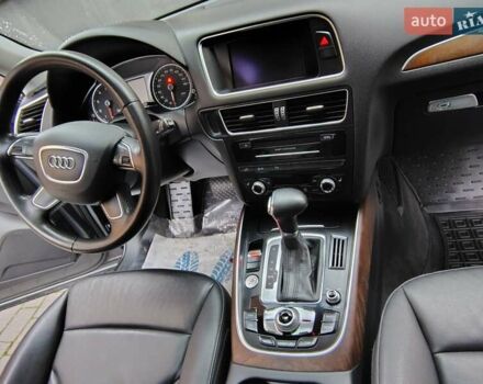 Серый Ауди Ку 5, объемом двигателя 1.98 л и пробегом 112 тыс. км за 16200 $, фото 15 на Automoto.ua