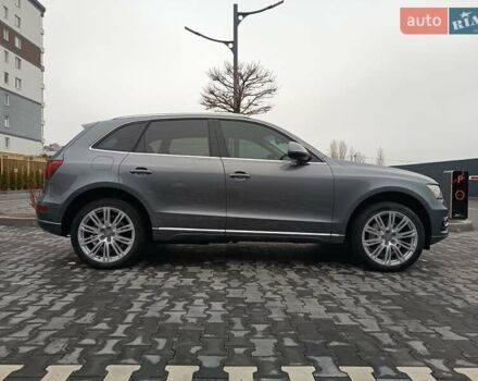 Сірий Ауді Ку 5, об'ємом двигуна 2 л та пробігом 260 тис. км за 13999 $, фото 11 на Automoto.ua