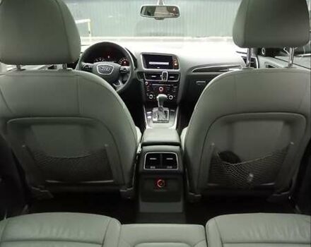 Сірий Ауді Ку 5, об'ємом двигуна 2 л та пробігом 260 тис. км за 13999 $, фото 32 на Automoto.ua