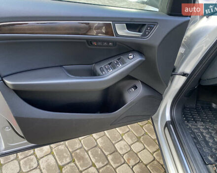 Сірий Ауді Ку 5, об'ємом двигуна 2 л та пробігом 140 тис. км за 11900 $, фото 7 на Automoto.ua