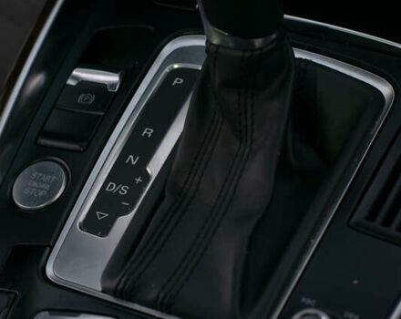 Серый Ауди Ку 5, объемом двигателя 1.98 л и пробегом 143 тыс. км за 16000 $, фото 16 на Automoto.ua