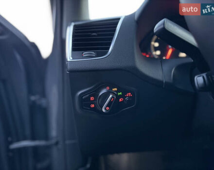 Серый Ауди Ку 5, объемом двигателя 2 л и пробегом 187 тыс. км за 12900 $, фото 19 на Automoto.ua